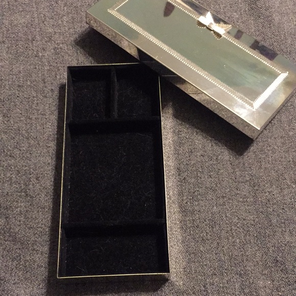 Kate Spade New York 8” Lenox vanity box - Picture 5 of 10